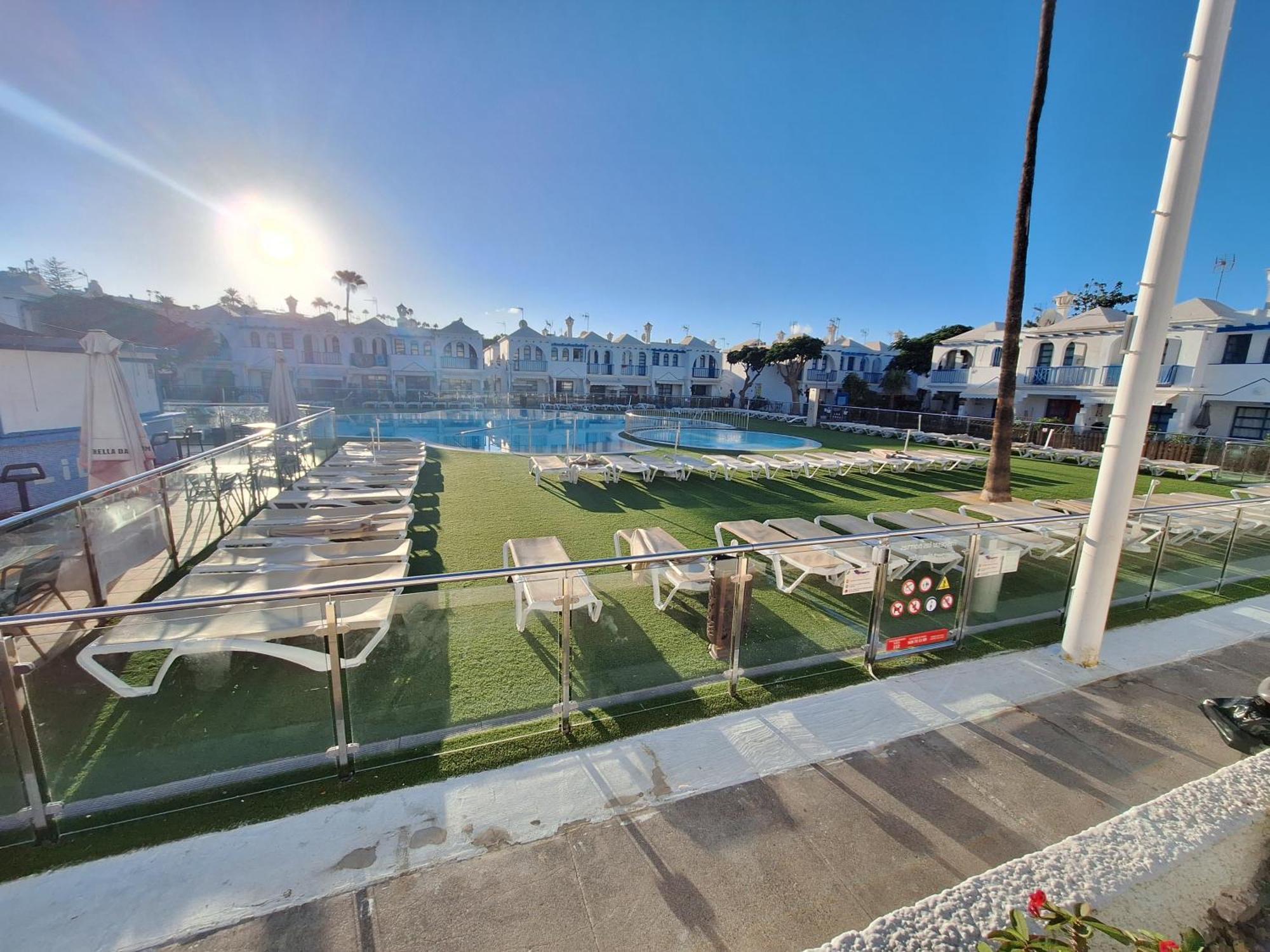 Poolfront Bungalow プラヤ・デル・イングレス エクステリア 写真